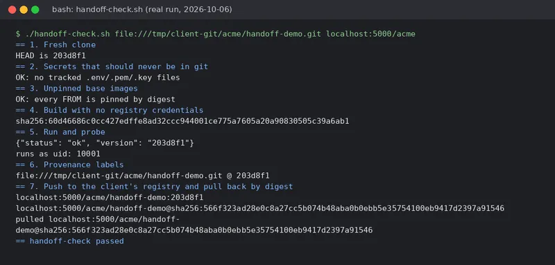 handoff-check.sh läuft erfolgreich gegen das Demo-Repository